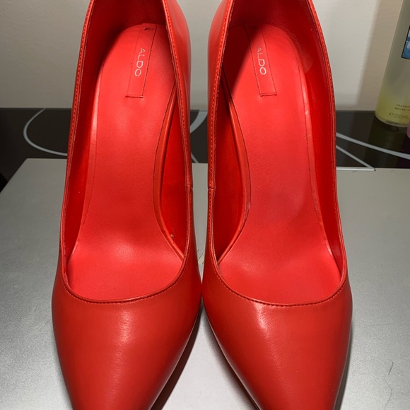 ALDO - Picture 3 of 10